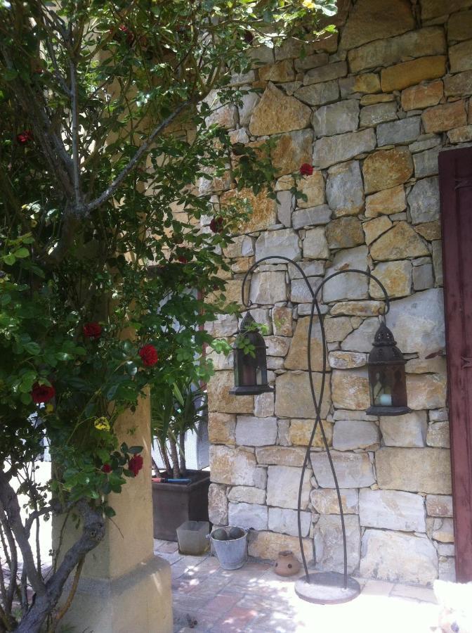 Gites de l olivier au Mas au Coeur de la Provence &SPA Saint-Cannat Chambre photo